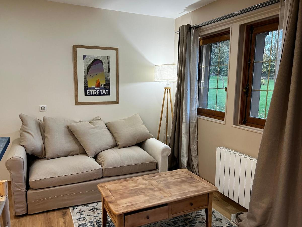 Le Clos De Lily Coudray-Rabut Екстер'єр фото